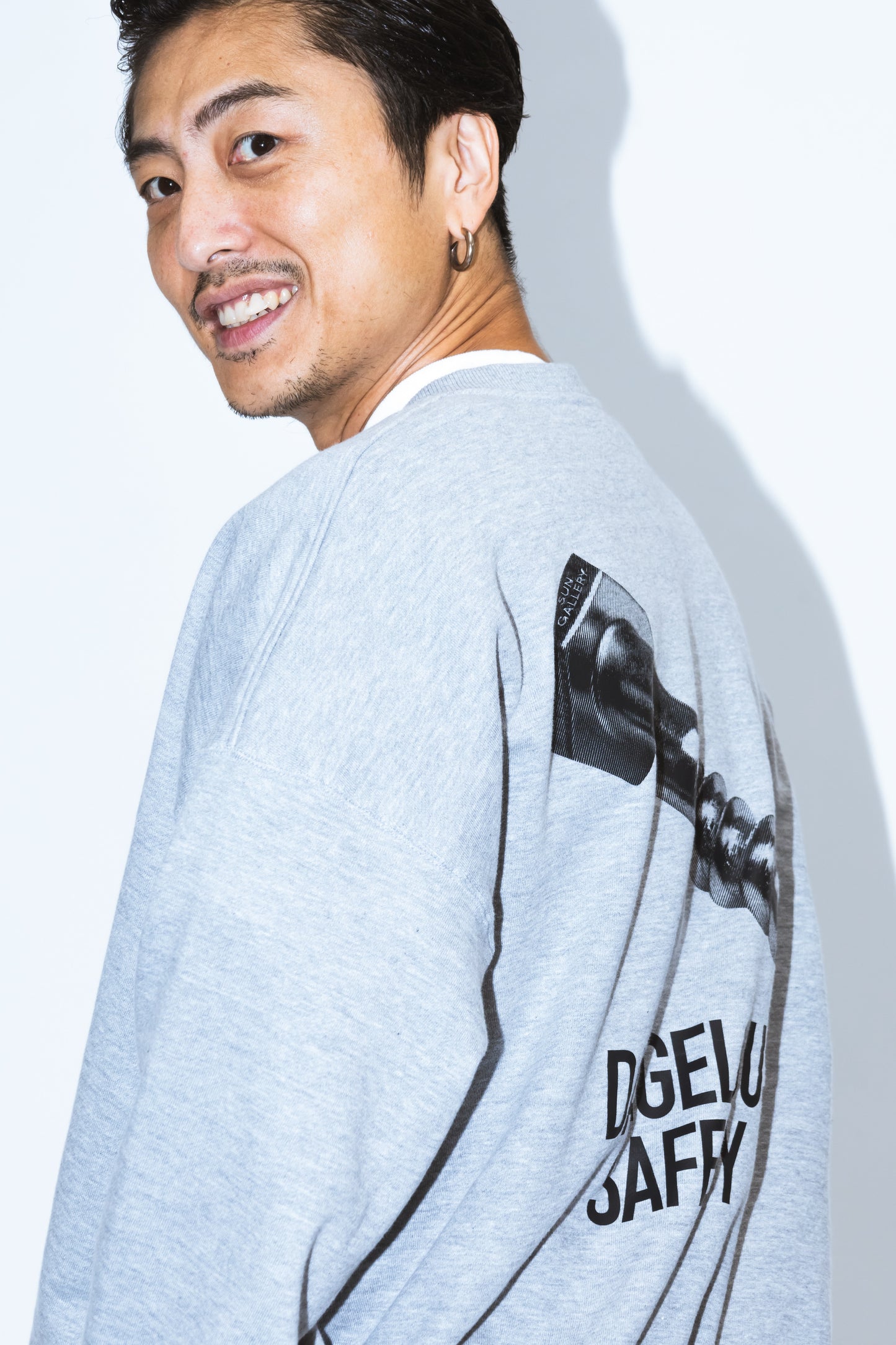 OVERSIZED SWEATSHIRT “SCREW”