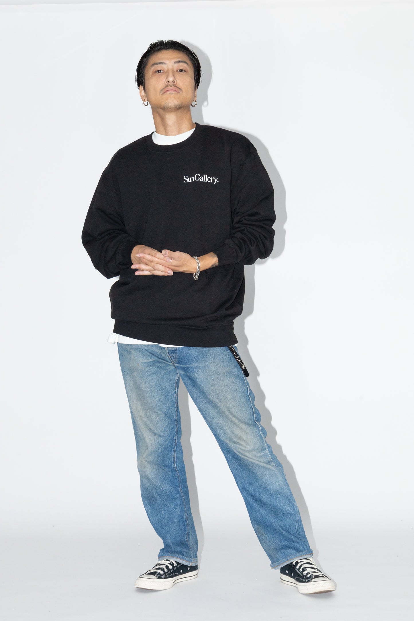 THE AESTHETIC SWEATSHIRT