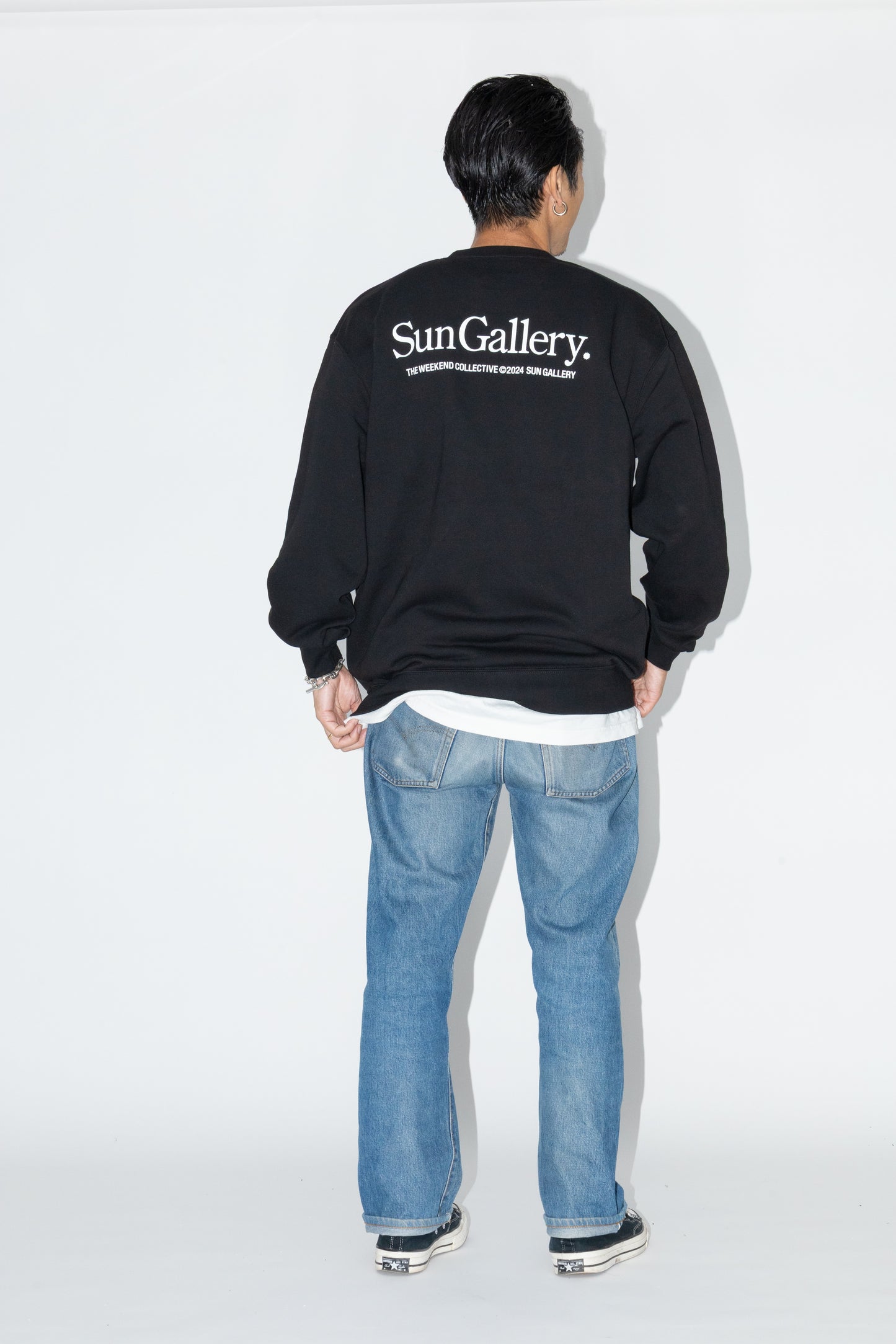 THE AESTHETIC SWEATSHIRT