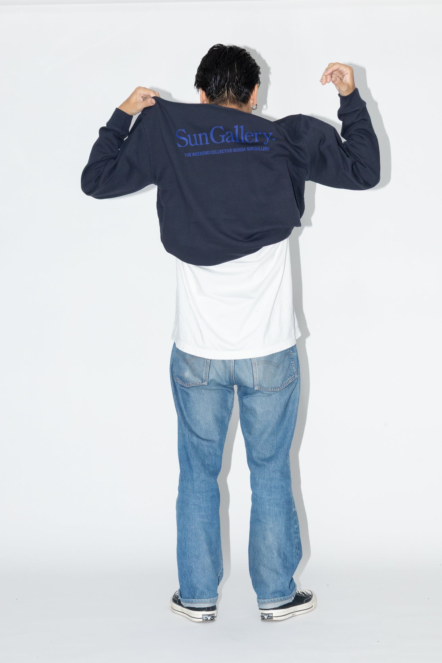 THE AESTHETIC SWEATSHIRT