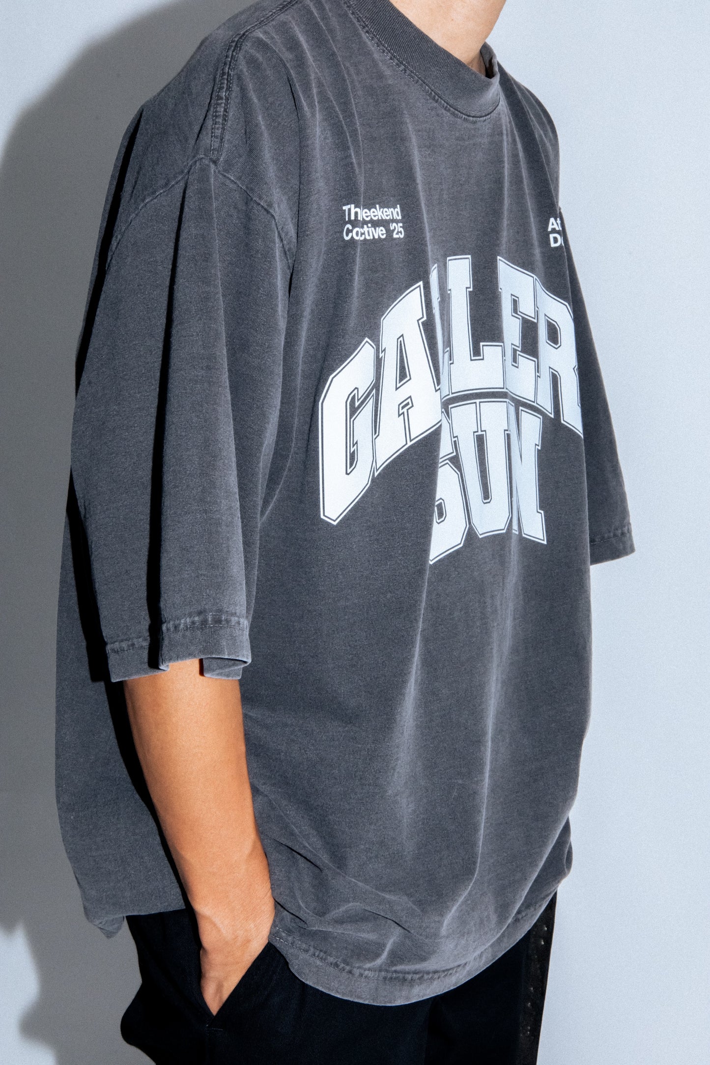 VARSITY OVERSIZED T-SHIRT