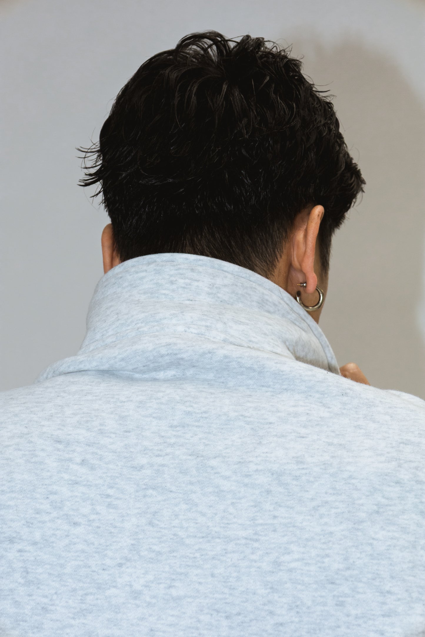 SG EMBLEM QUARTER ZIP SWEATSHIRT
