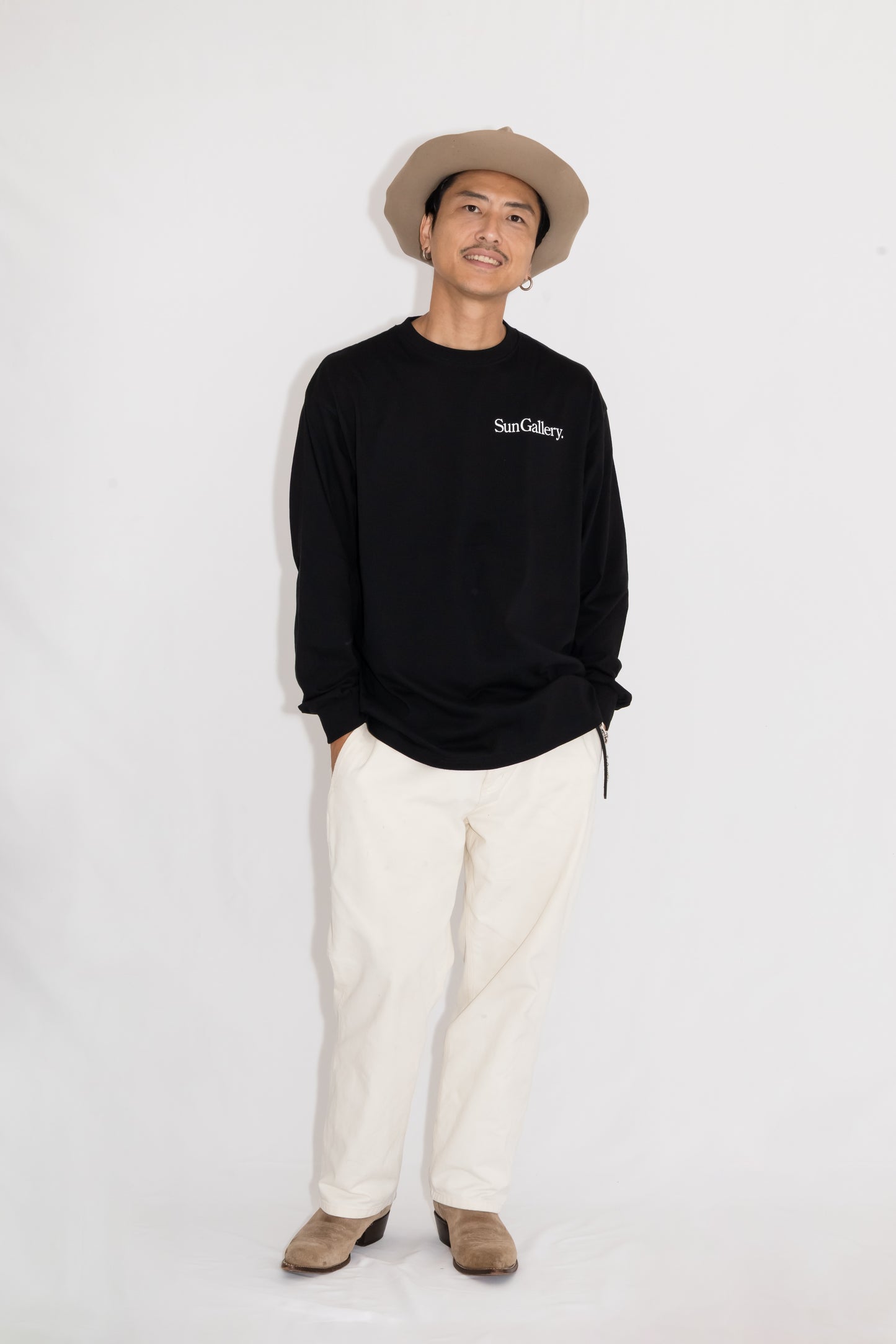 THE AESTHETIC LONG SLEEVE T-SHIRT