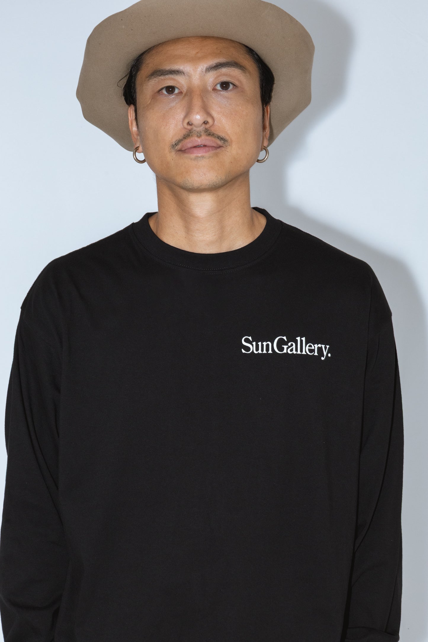 THE AESTHETIC LONG SLEEVE T-SHIRT