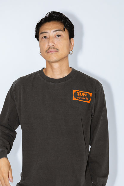 "THE TABLE" LONG SLEEVE T-SHIRT