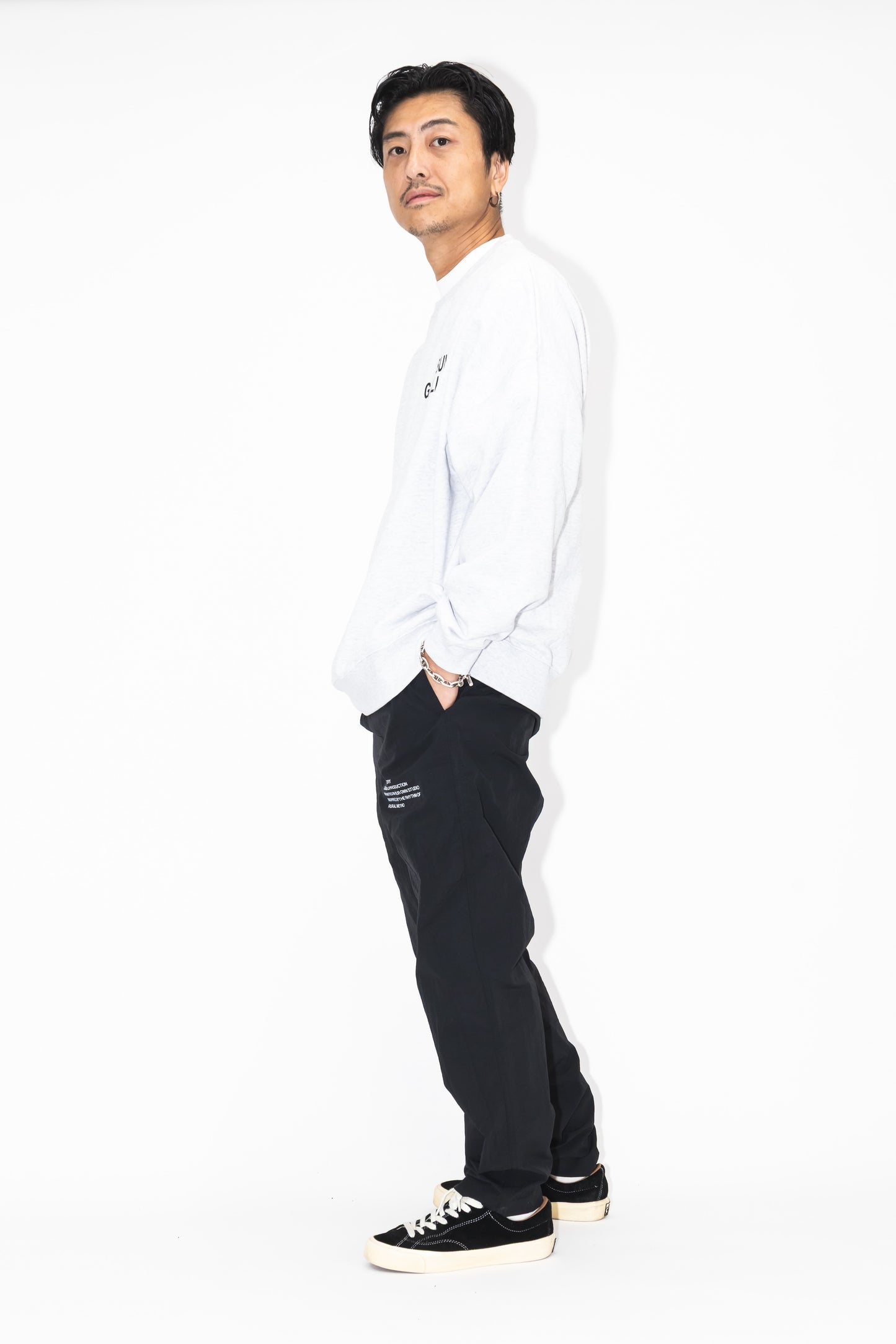 LIGHTWEIGHT NYLON PANTS