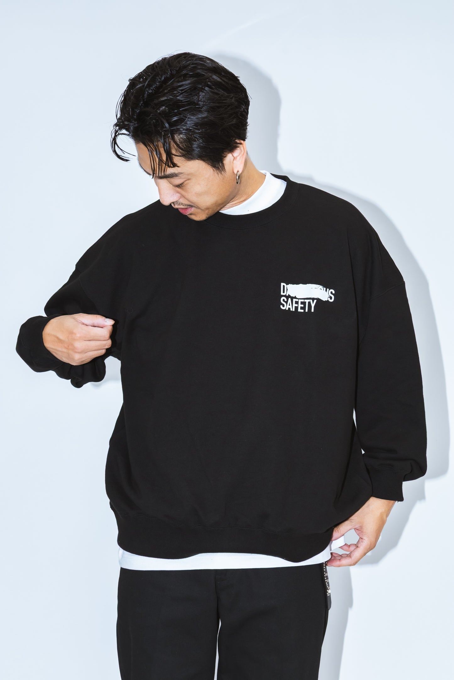 OVERSIZED SWEATSHIRT “SAFETY-PIN”