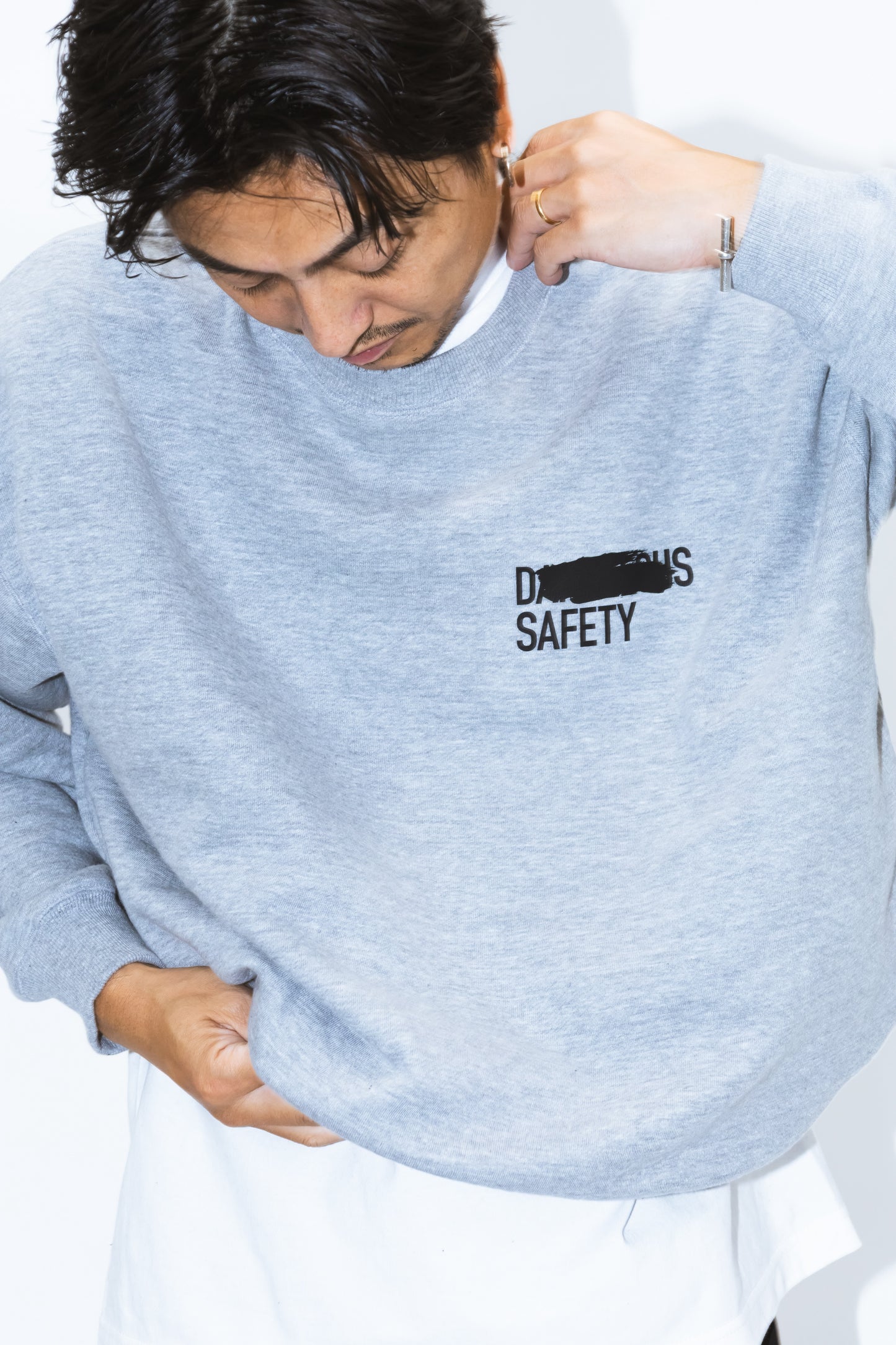 OVERSIZED SWEATSHIRT “SCREW”