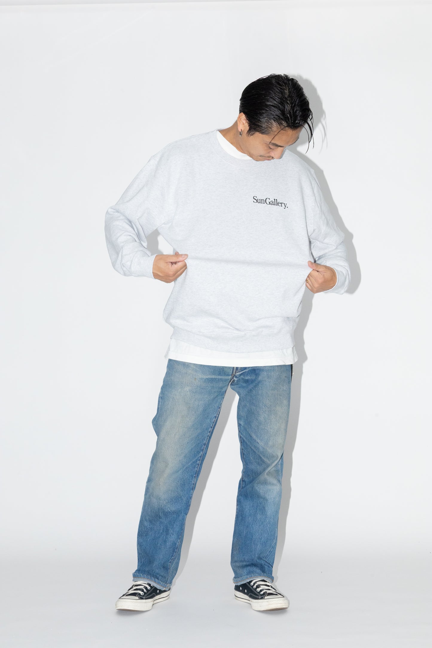 THE AESTHETIC SWEATSHIRT