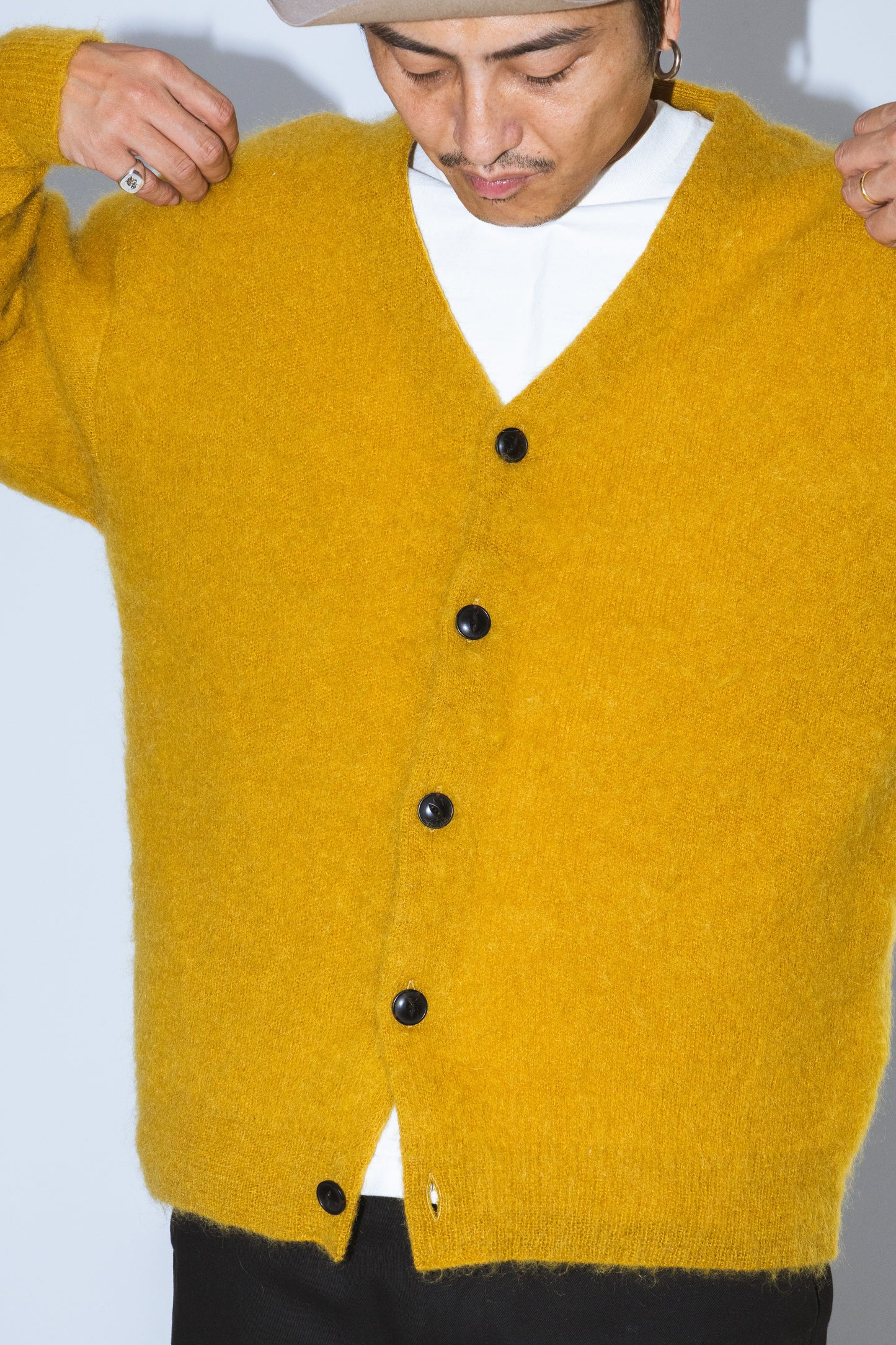 SHAGGY MOHAIR CARDIGAN "MUSTARD"