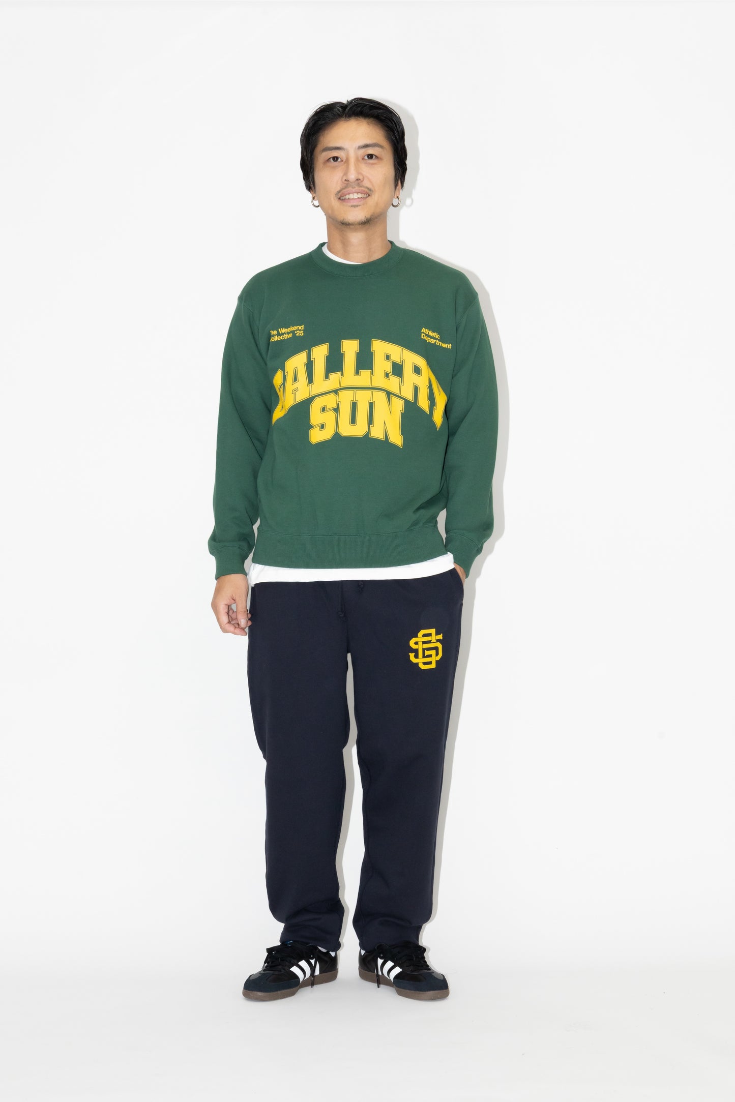 VARSITY CREWNECK SWEATSHIRT