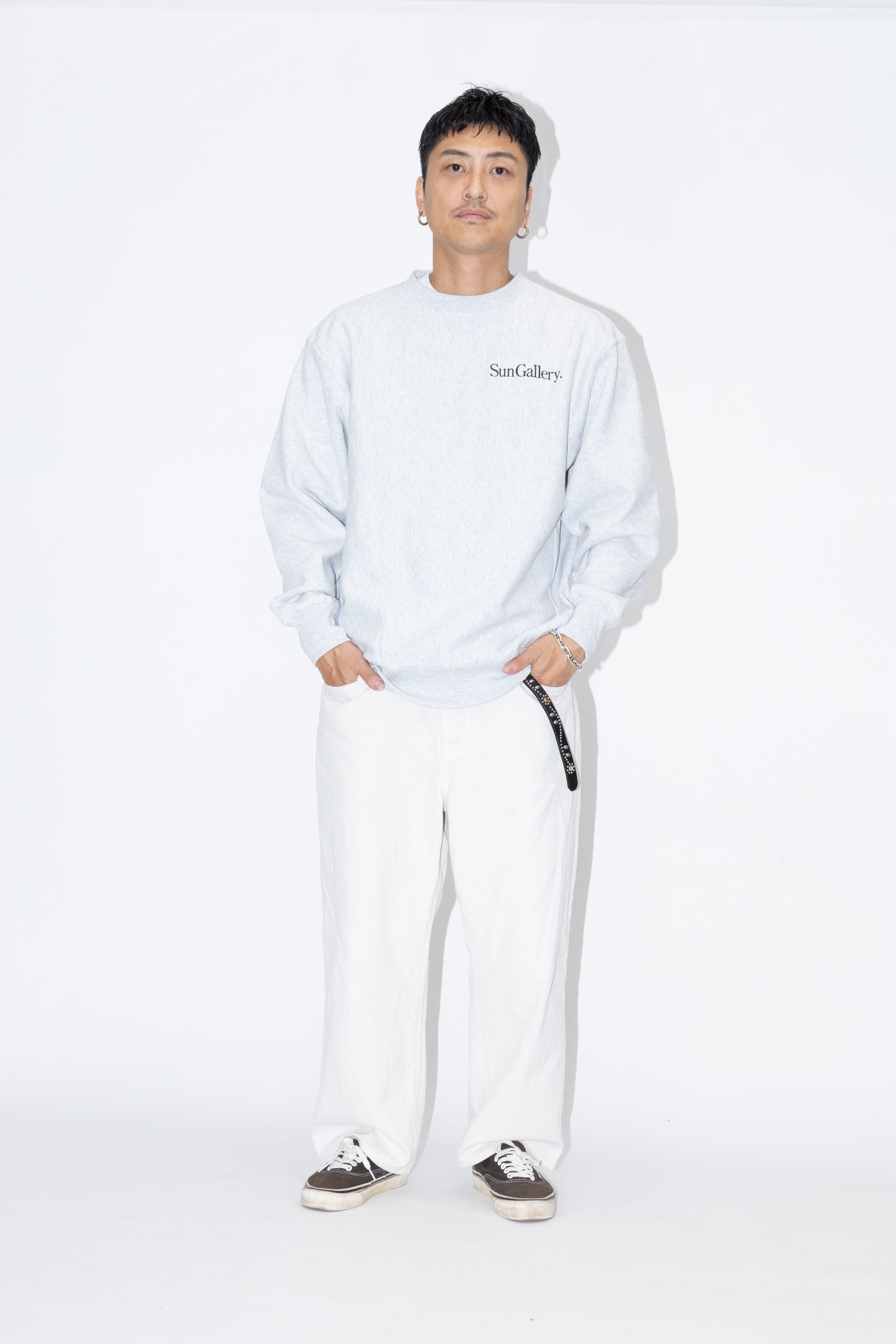 THE AESTHETIC HEAVYWEIGHT CREWNECK SWEATSHIRT