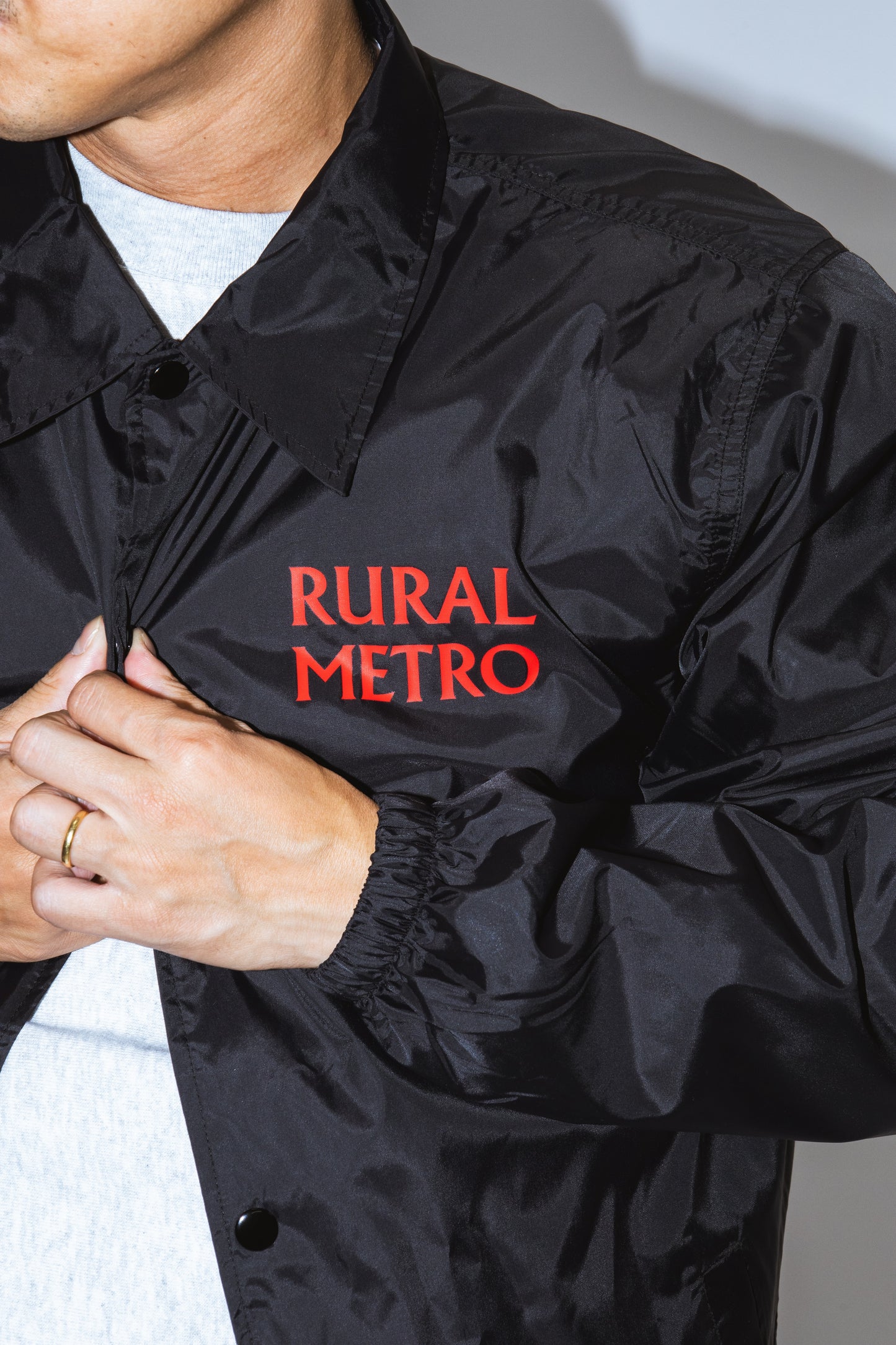 NYLON COACH JACKET "RIBBON"