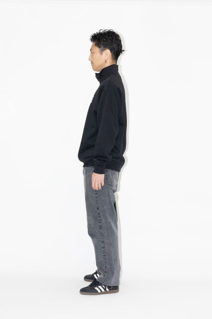 SG EMBLEM QUARTER ZIP SWEATSHIRT