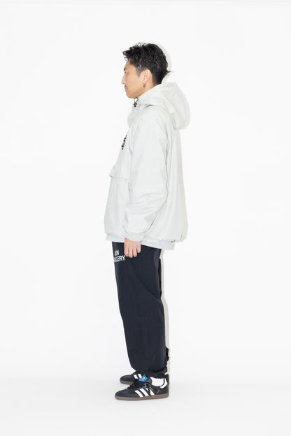 SG EMBLEM PULLOVER ANORAK