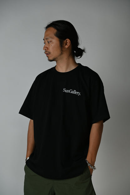 THE AESTHETIC T-SHIRT