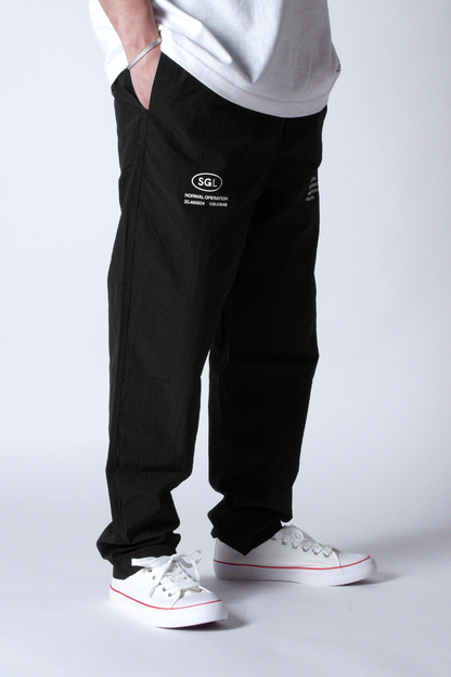 LIGHTWEIGHT NYLON PANTS