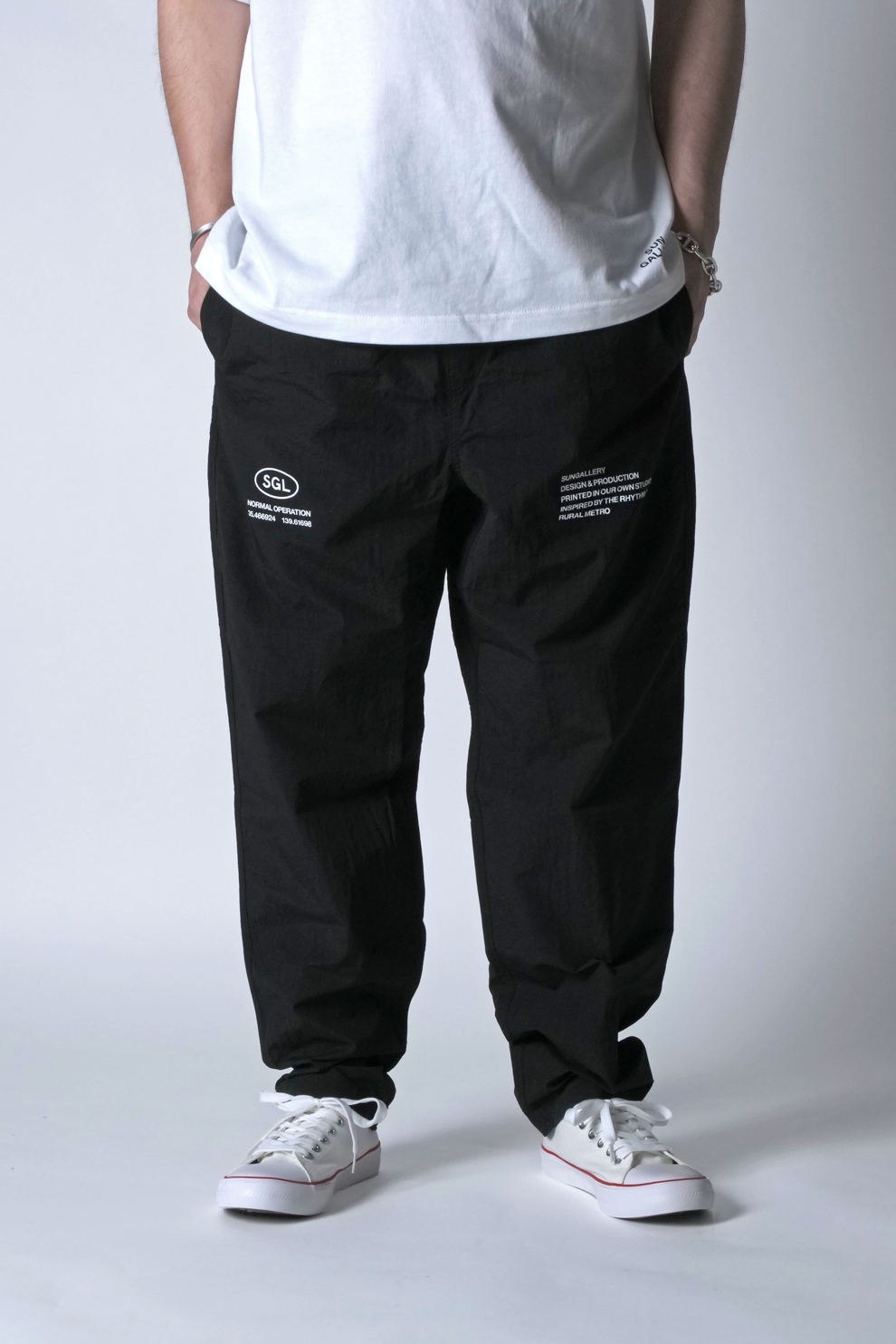 LIGHTWEIGHT NYLON PANTS