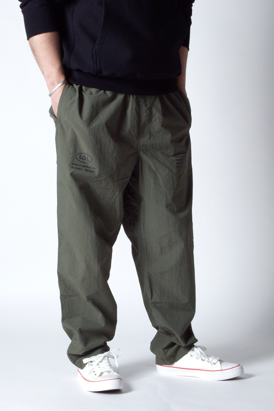 LIGHTWEIGHT NYLON PANTS
