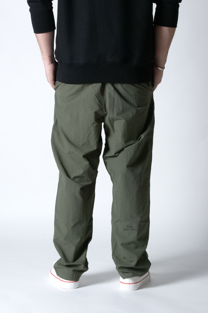 LIGHTWEIGHT NYLON PANTS