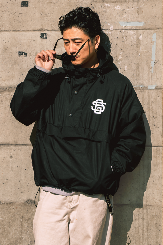 SG EMBLEM PULLOVER ANORAK