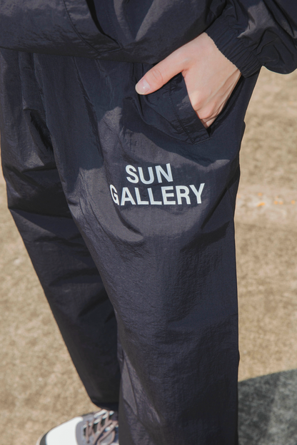 SUNGALLERY ナイロントラックセットアップ (ブラック×ホワイト)