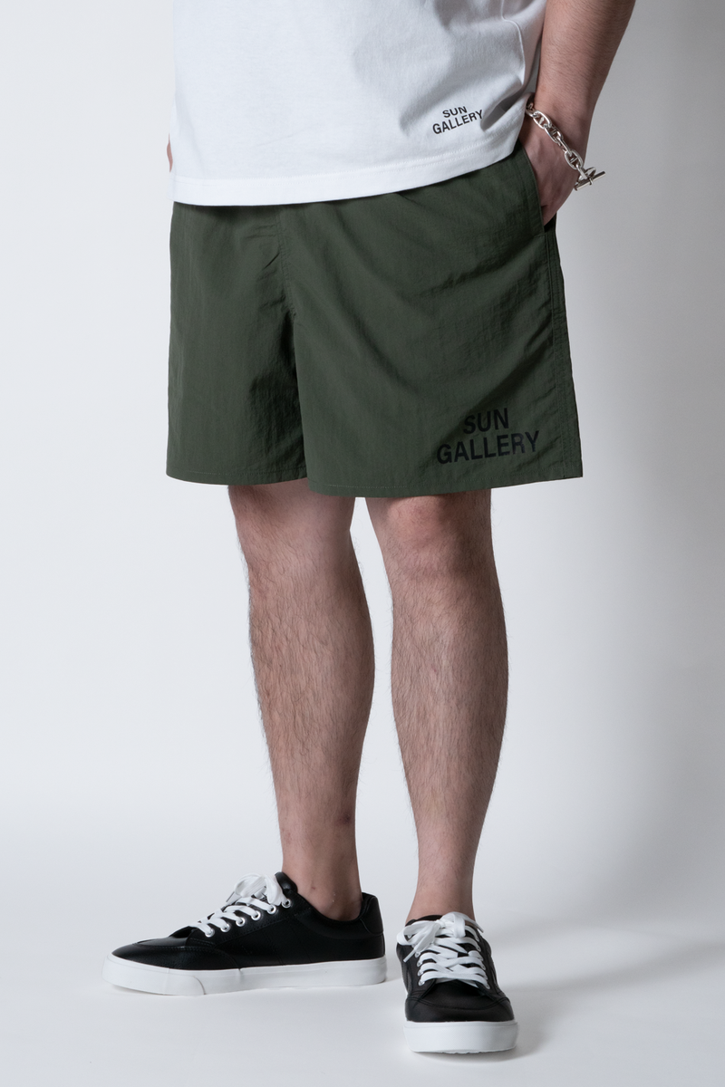 SUNGALLERY ナイロントラックハーフパンツ - アーミーグリーン×ブラック