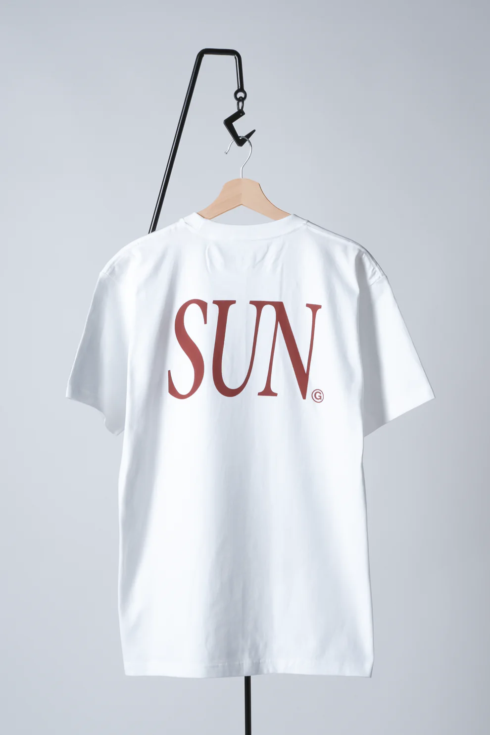 SUNGALLERY "SUN LOGO" T-SHIRT